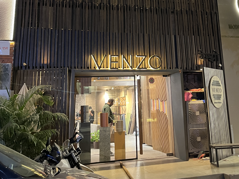 Venzo